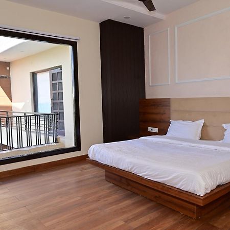 Ideal Home Stay Amritsar Værelse billede